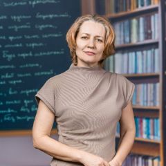 Назаренко Елена